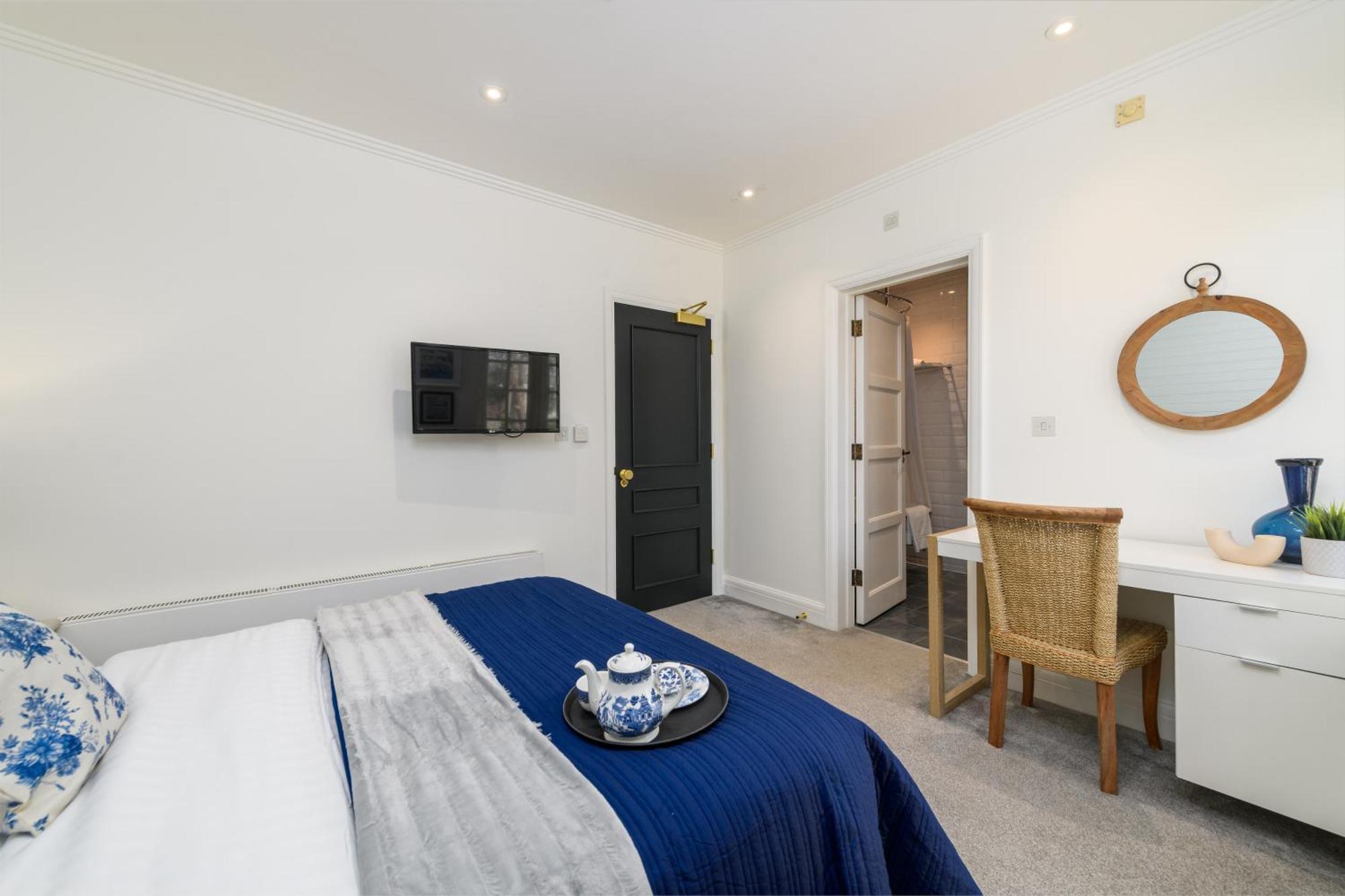 Holm House Hotel Пенарт Екстериор снимка