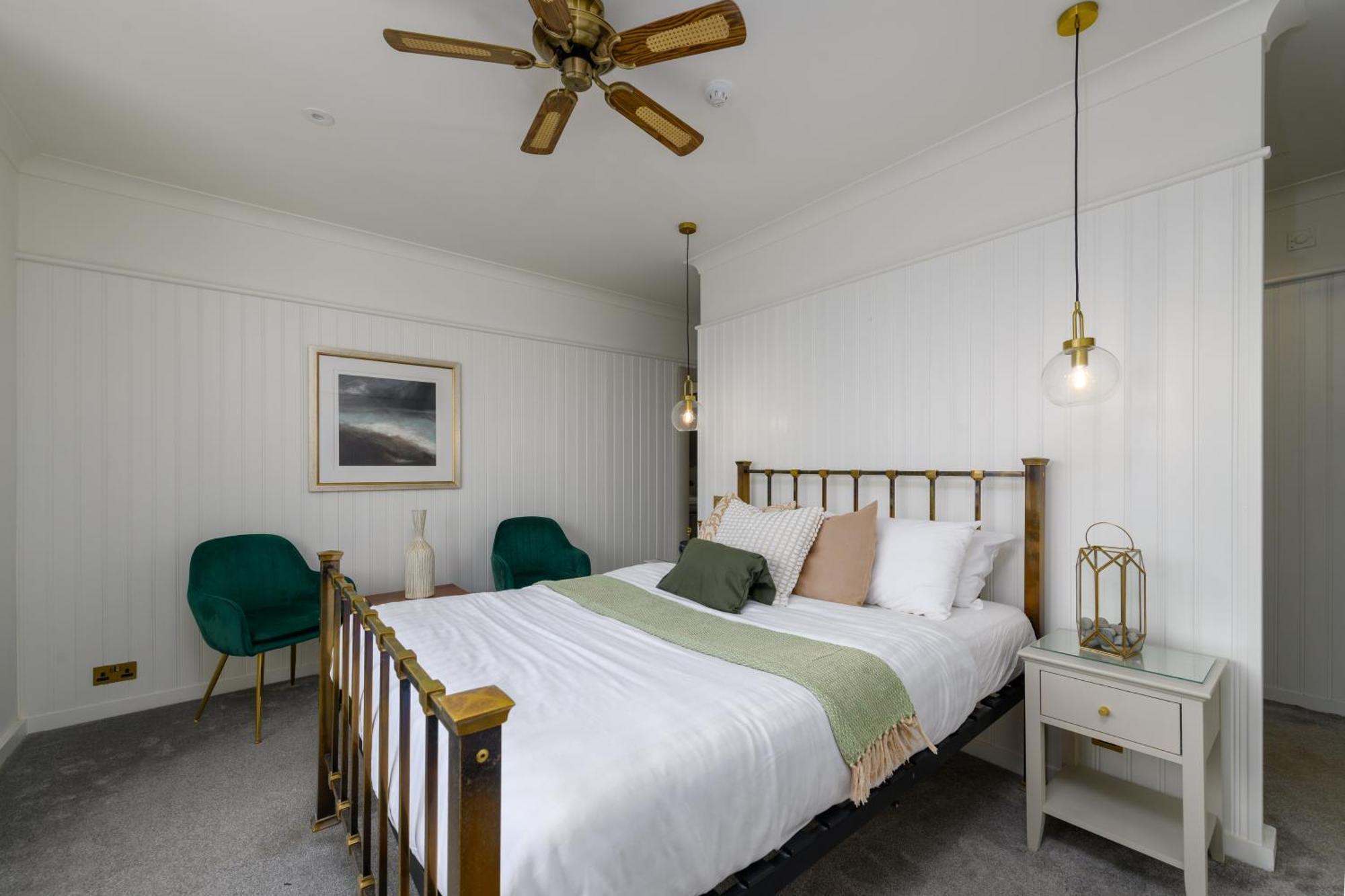 Holm House Hotel Пенарт Екстериор снимка