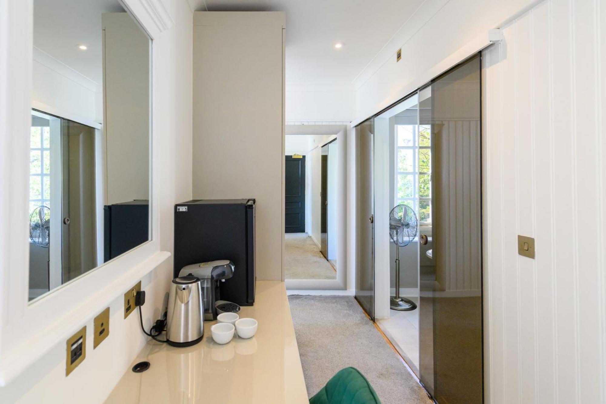 Holm House Hotel Пенарт Екстериор снимка
