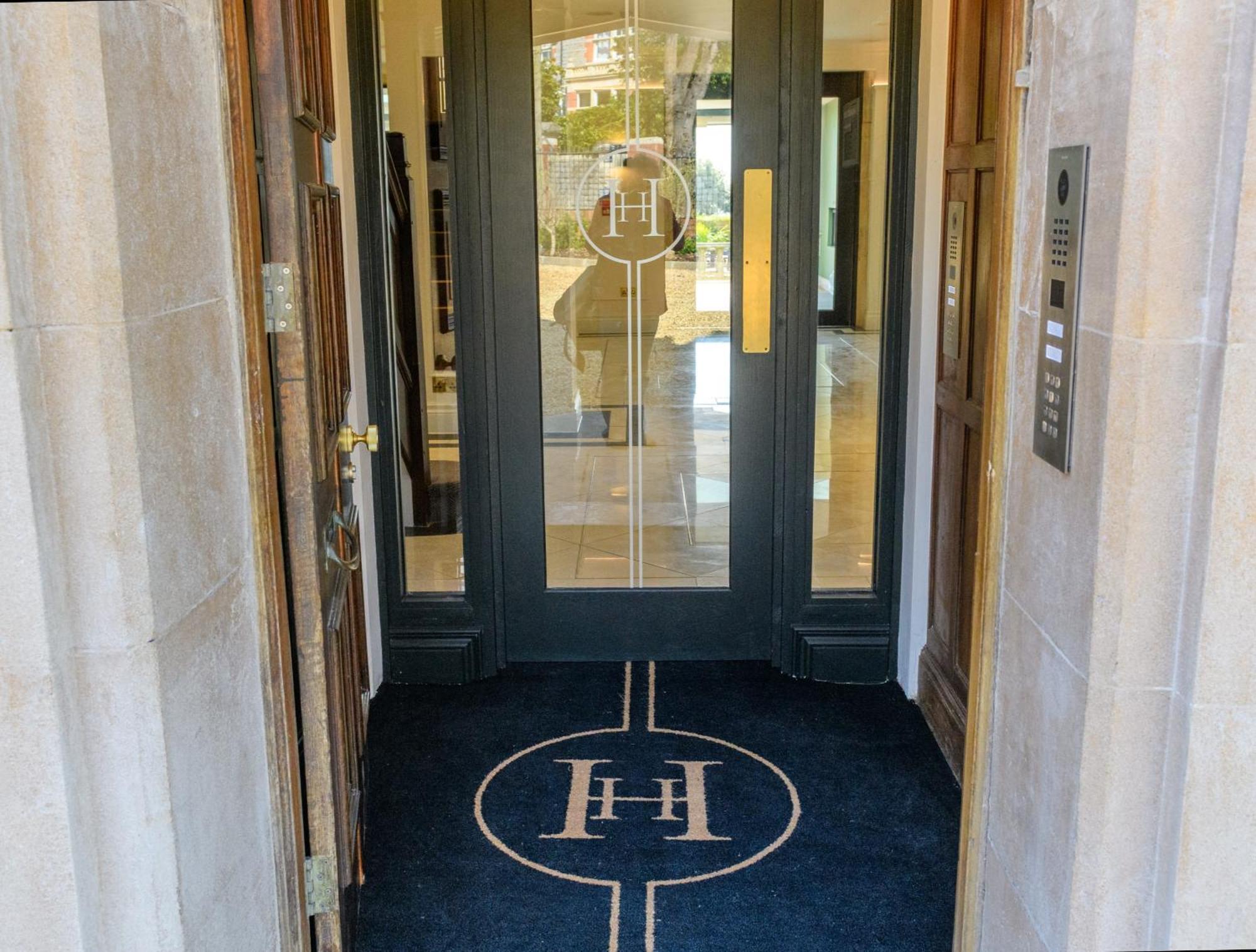 Holm House Hotel Пенарт Екстериор снимка